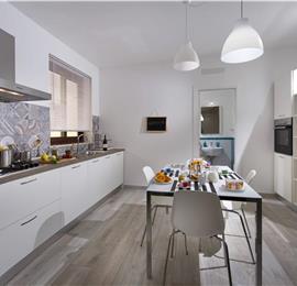 3 bedroom villa with jacuzzi, Castellammare del Golfo, sleeps 4-6